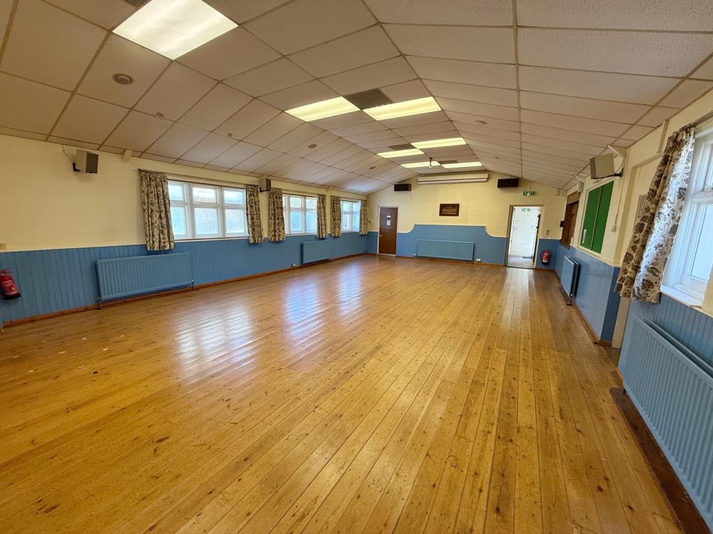 Lot: 26 - FORMER COMMUNITY HALL WITH DEVELOPMENT POTENTIAL - Main community hall